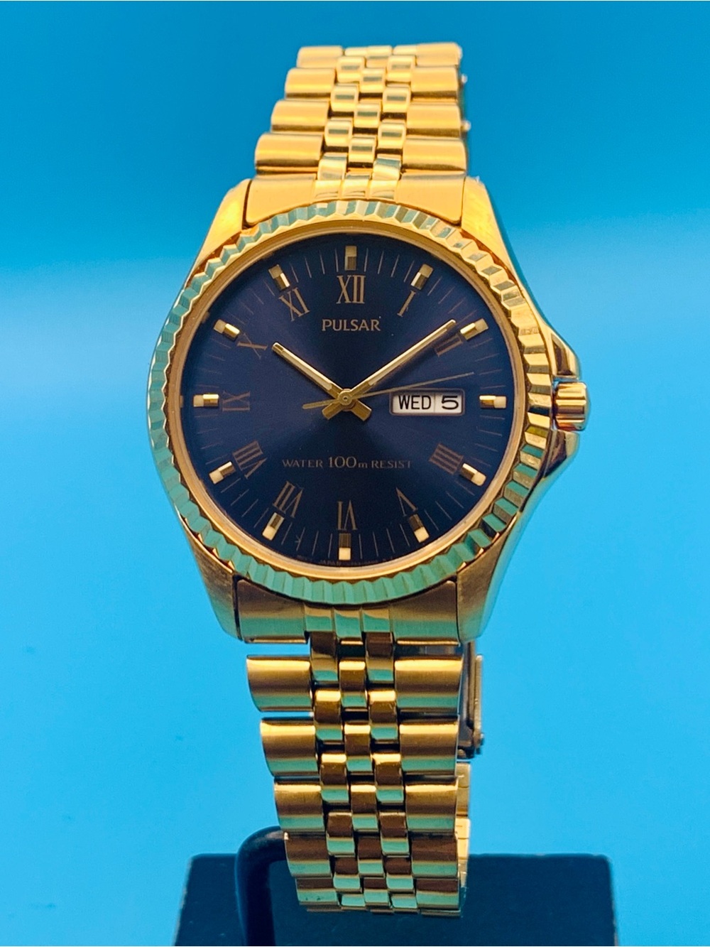 PULSAR By SEIKO V733-0A00 Men’s Vintage Wristwatch Day/Date Working New Battery